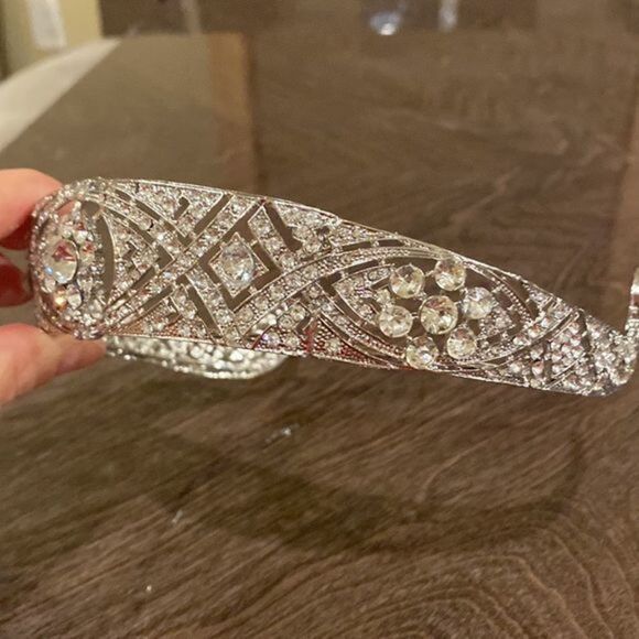 - Royal Rhinestone Crystal Wedding Tiara NWBOX - Picture 9 of 9